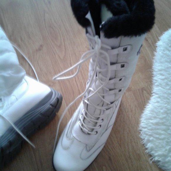 Boots for sale all some new winter size 8.5 - Picture 2 of 10